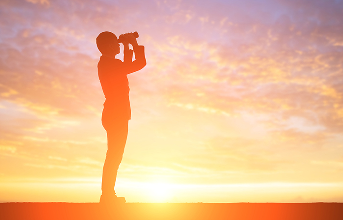 FB-Looking-Ahead-GettyImages-937165378FoWWarech700.jpg